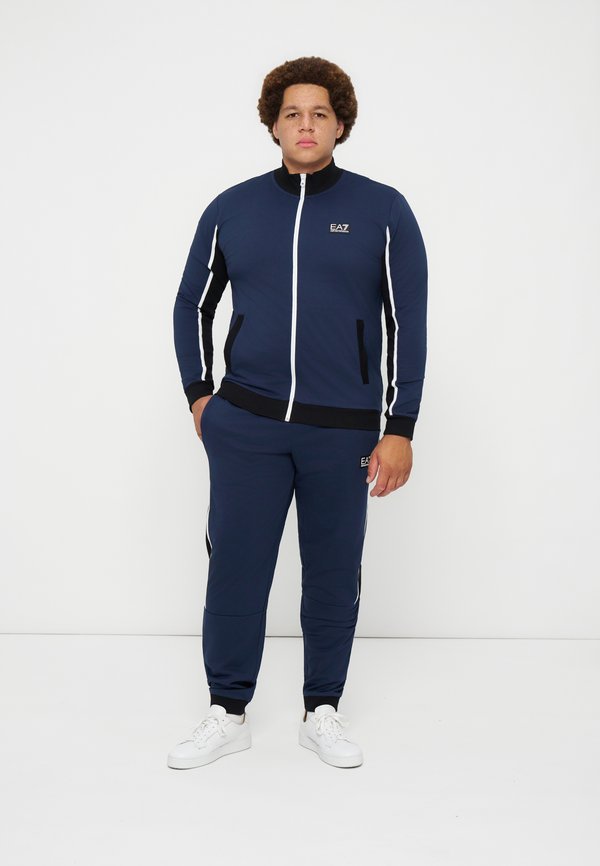 EA7 Emporio Armani