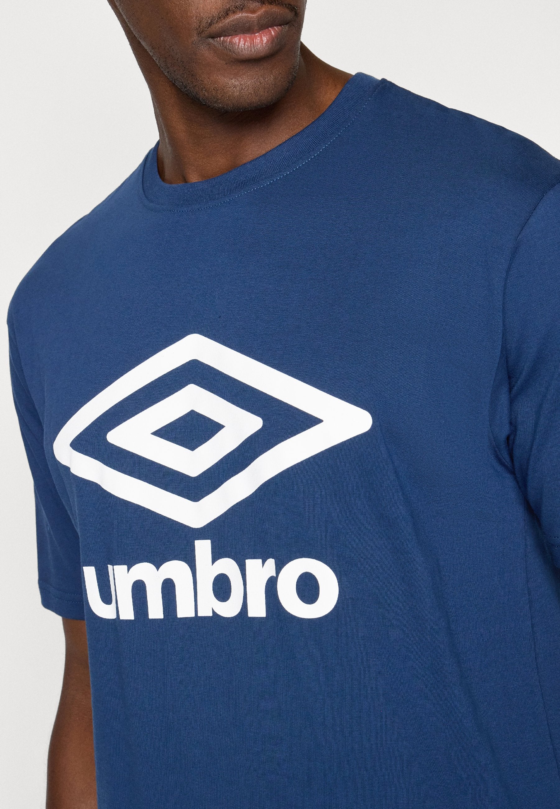 Umbro UMTM0862 T-SHIRT