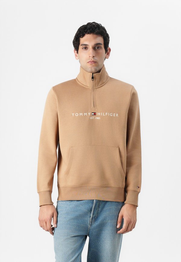 Tommy Hilfiger LOGO MOCKNECK - Sweatshirt - timeless camel