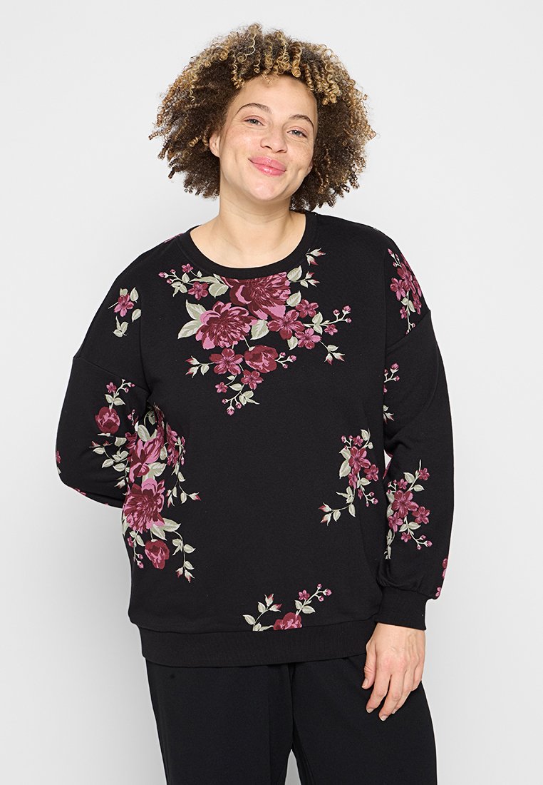 Schwarzer Sweatshirt aus weichem Stoff mit floralen Mustern in Rot und Pink sowie grünen Blättern, lässiger Schnitt und Rundhalsausschnitt.