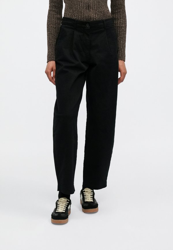 Selected Barrel fit mid waist