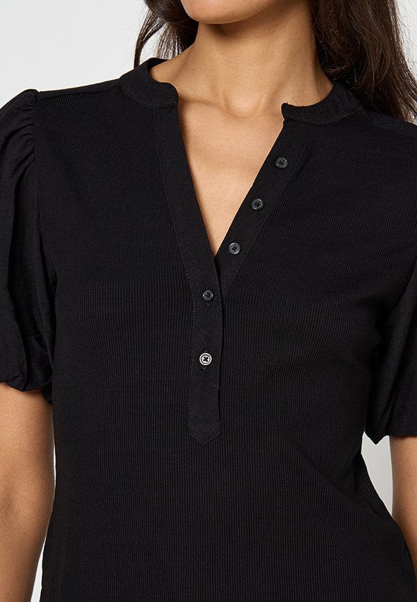 DKNY