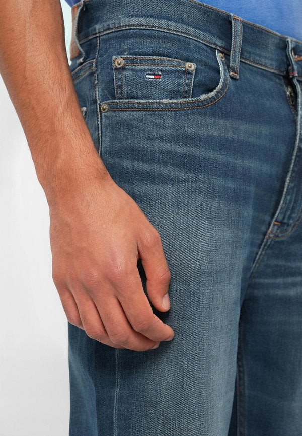 Tommy Jeans SONNY FADED REGULAR TAPERED LEG JEANS