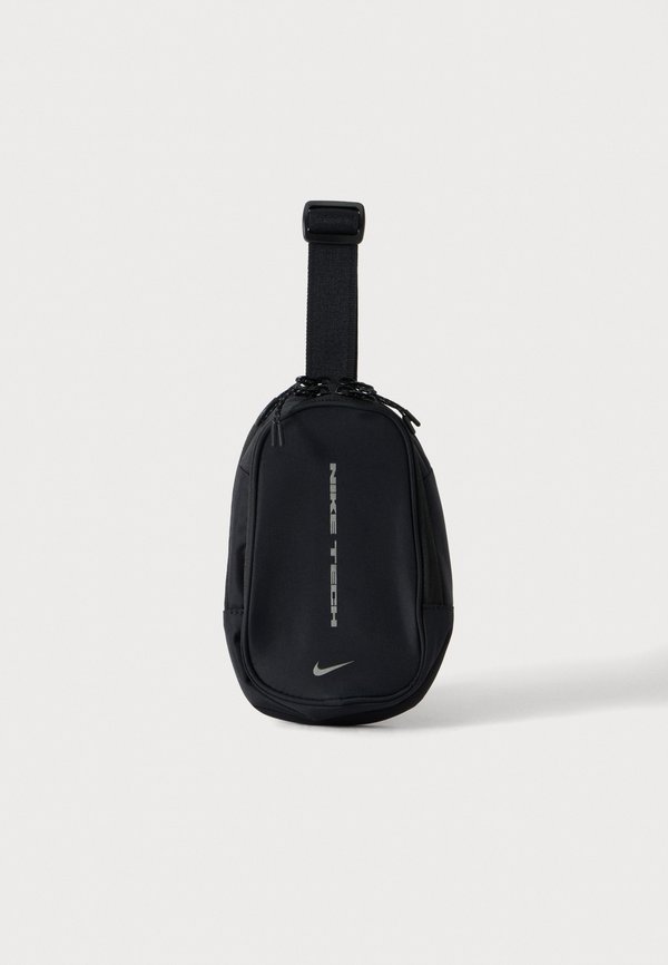 Nike Sportswear COMMUTE CROSSBODY UNISEX - Cross body bag - black/silver-coloured