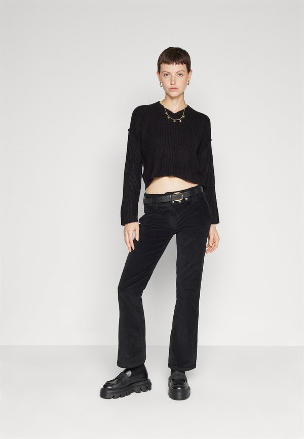 Even&Odd CROPPED VNECK
