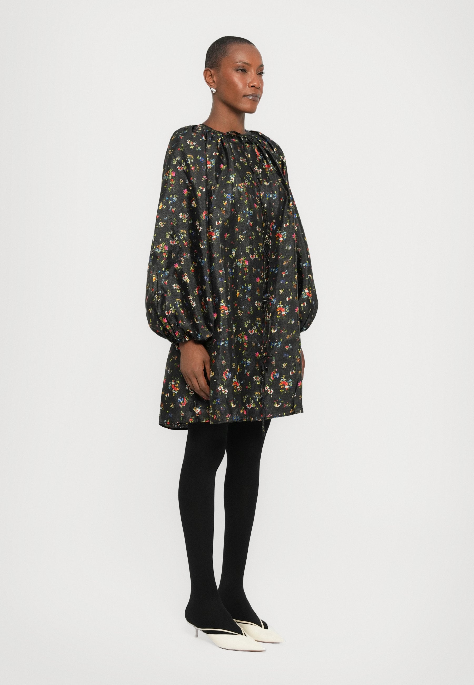 Stine Goya FLAT TEXTURED VOLUMINOUS BOW DRESS
