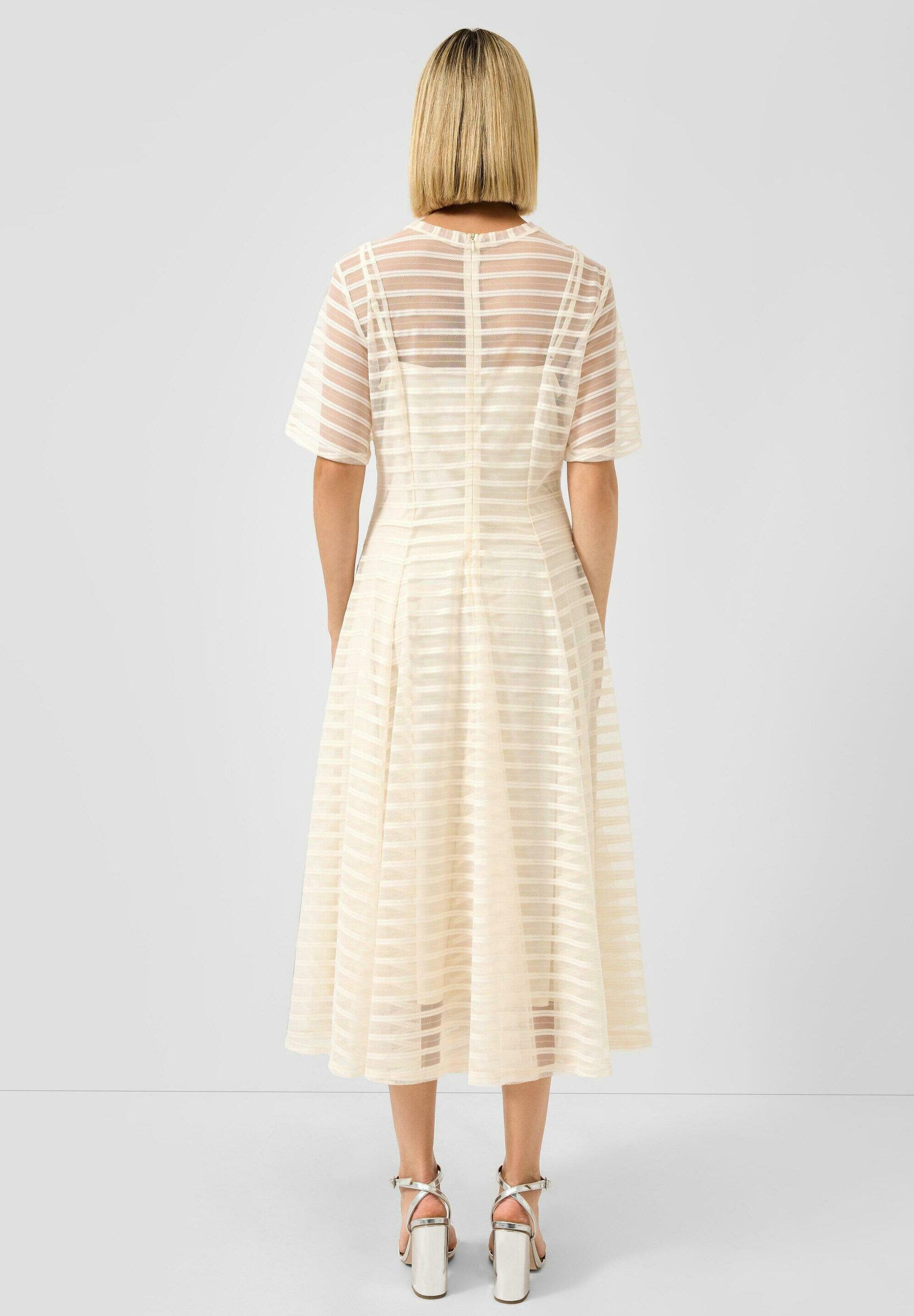 s.Oliver BLACK LABEL KLEID
