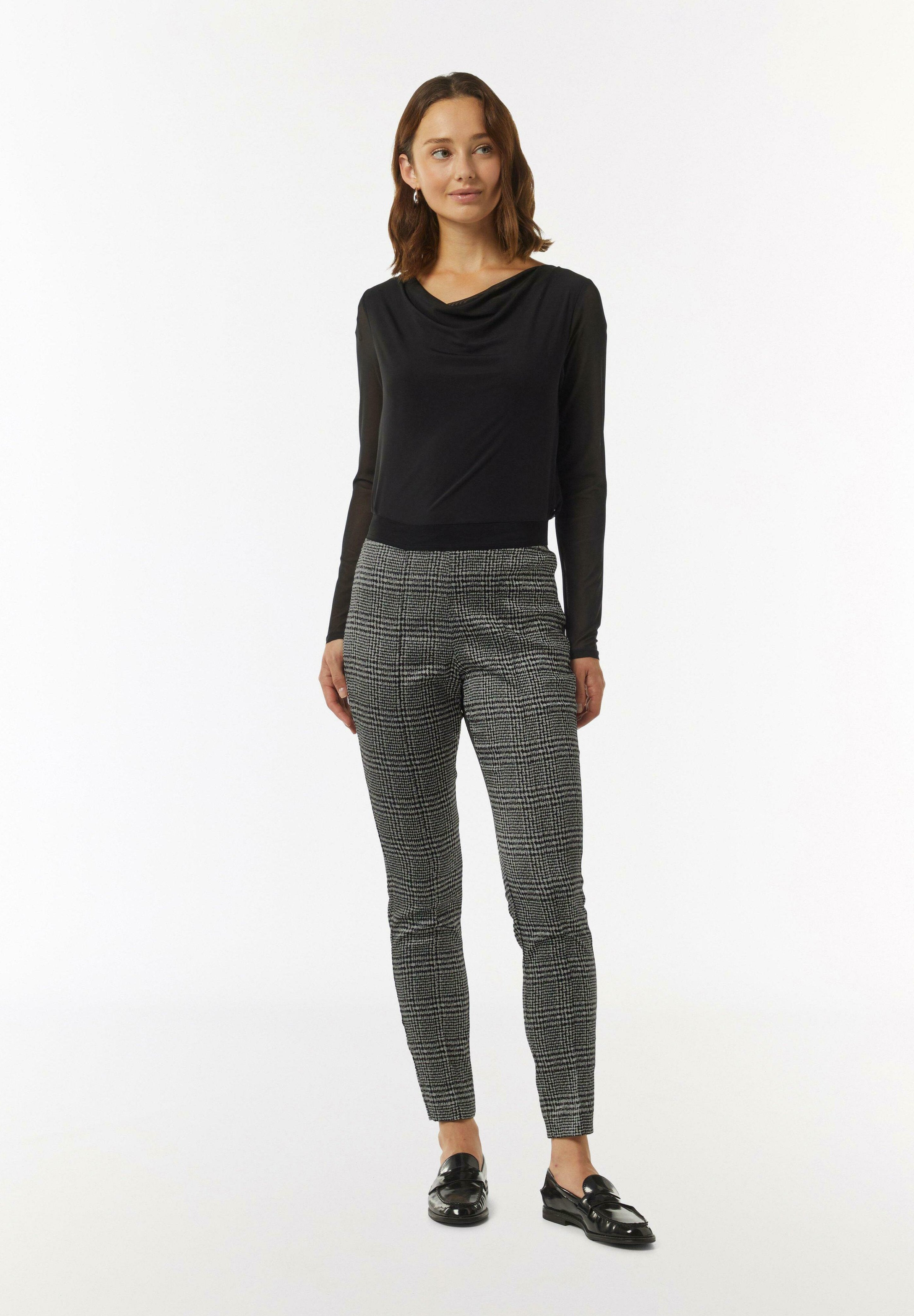 SLIM ELASTISCHE MIT SLIM LEG Media 2