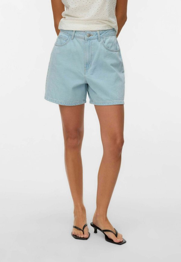 Vero Moda Denim VMKIRSA Denim - Denim shorts - light blue denim