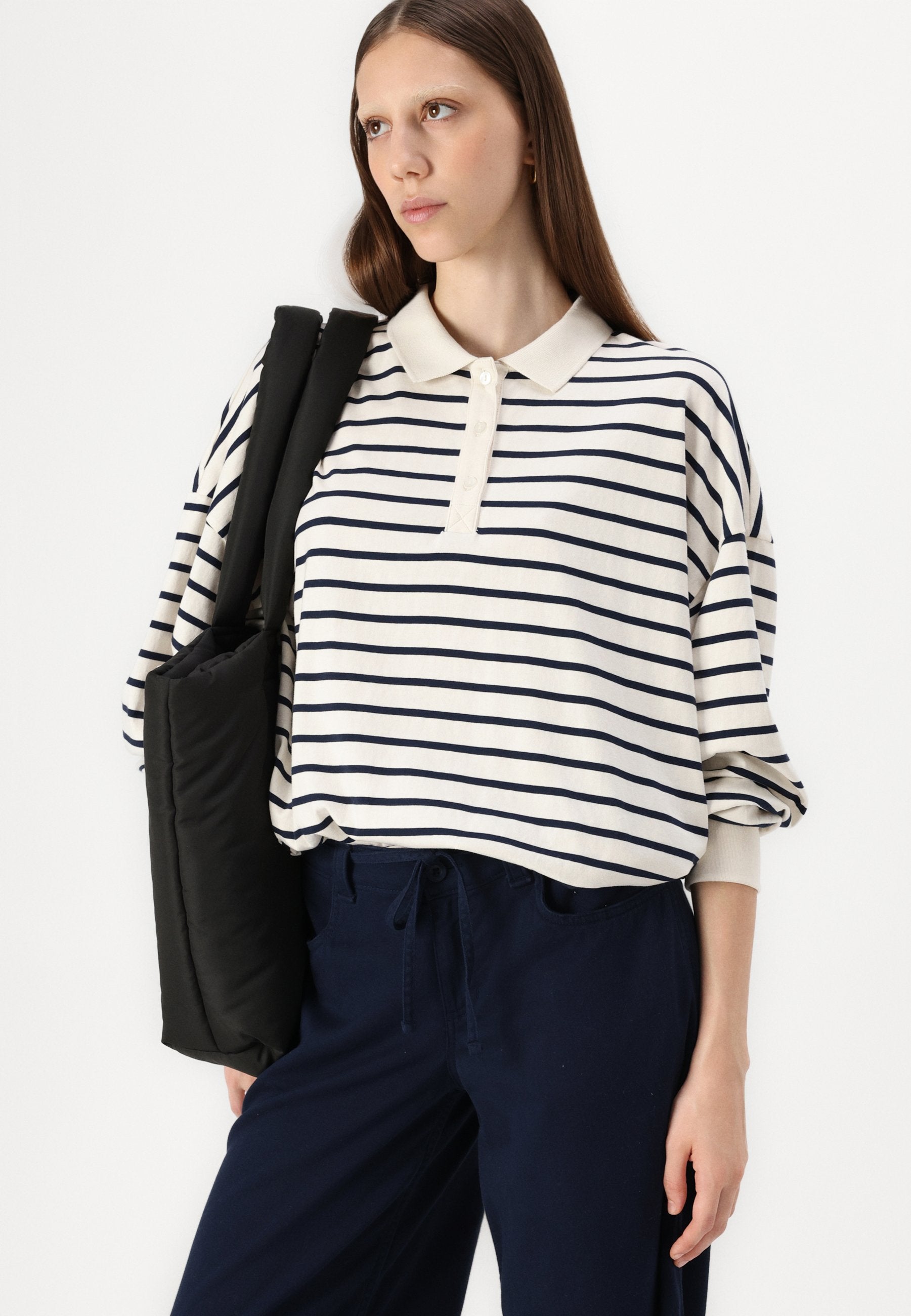 Hollister Co. Low-Rise Super Baggy Pants