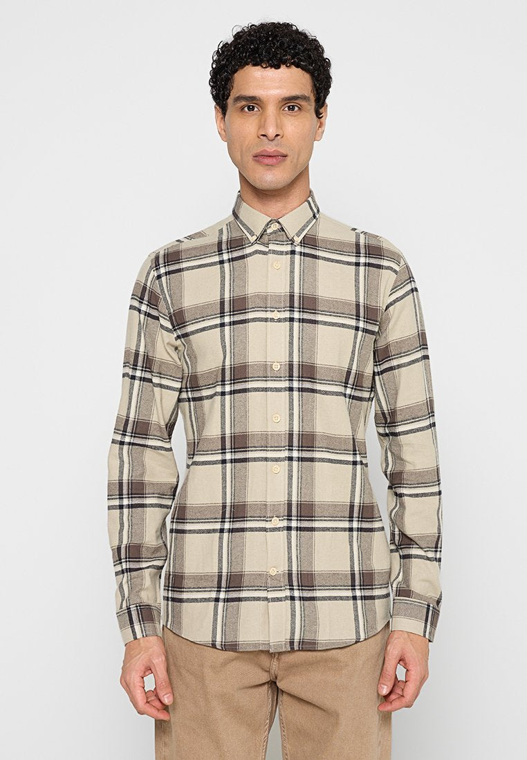 RELAXED FIT  Media 1