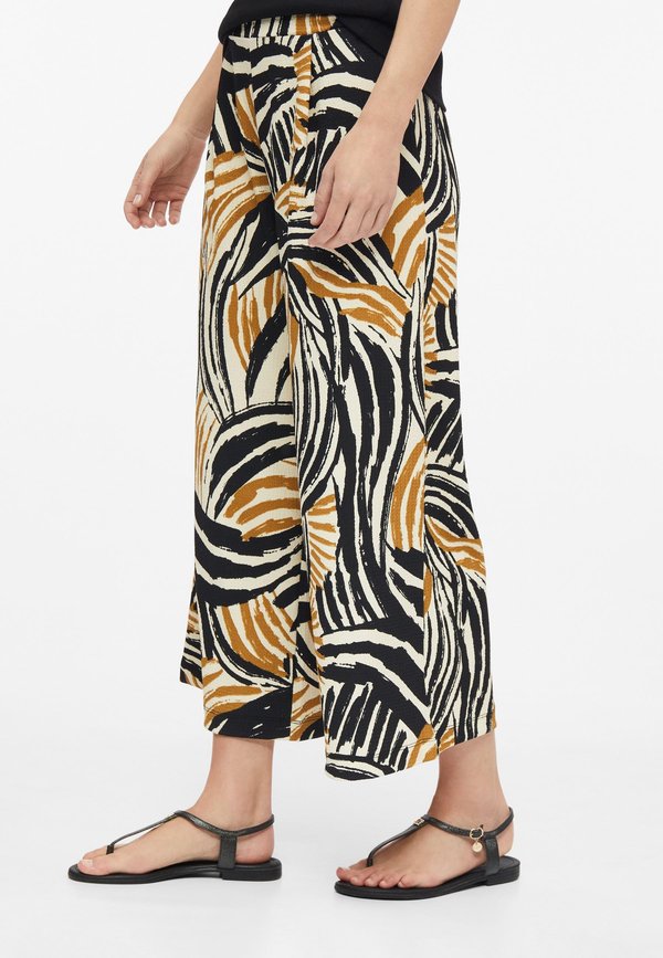 s.Oliver HOSE - Trousers - ocker