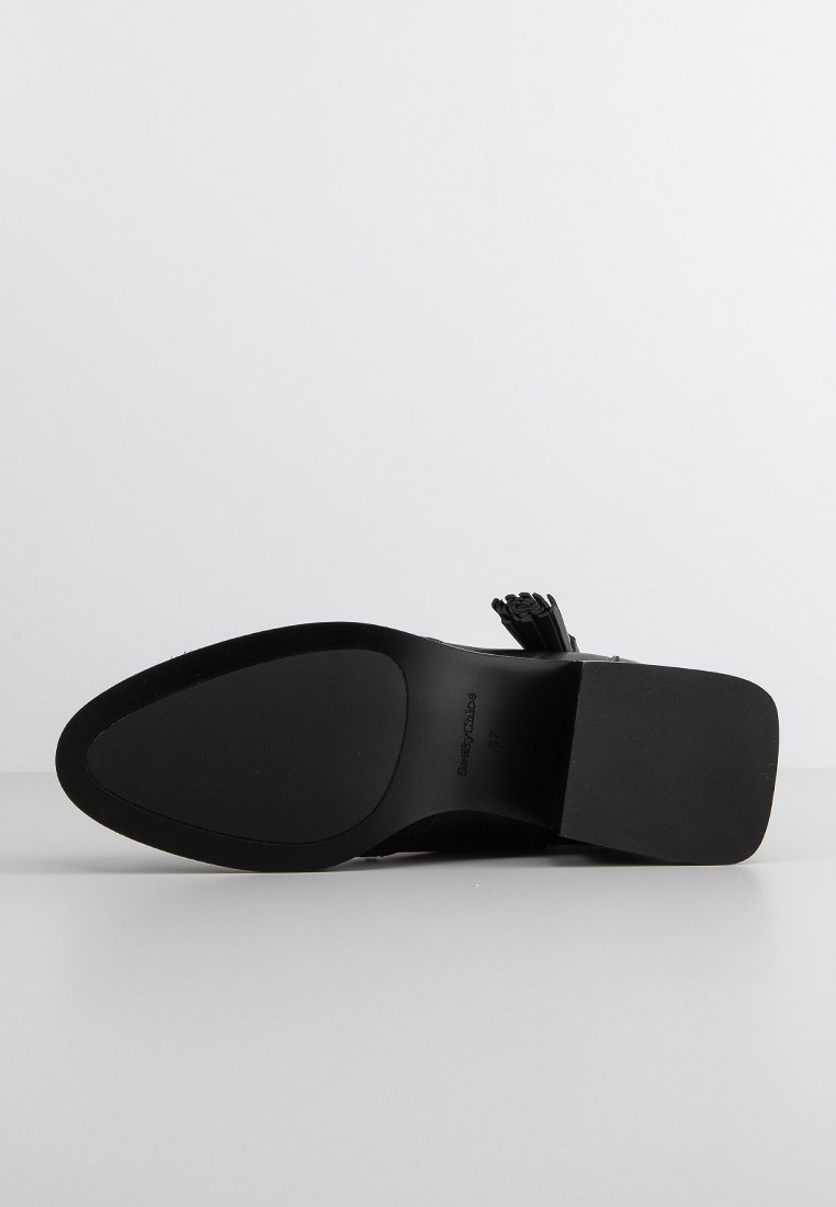 See by Chloé LORY