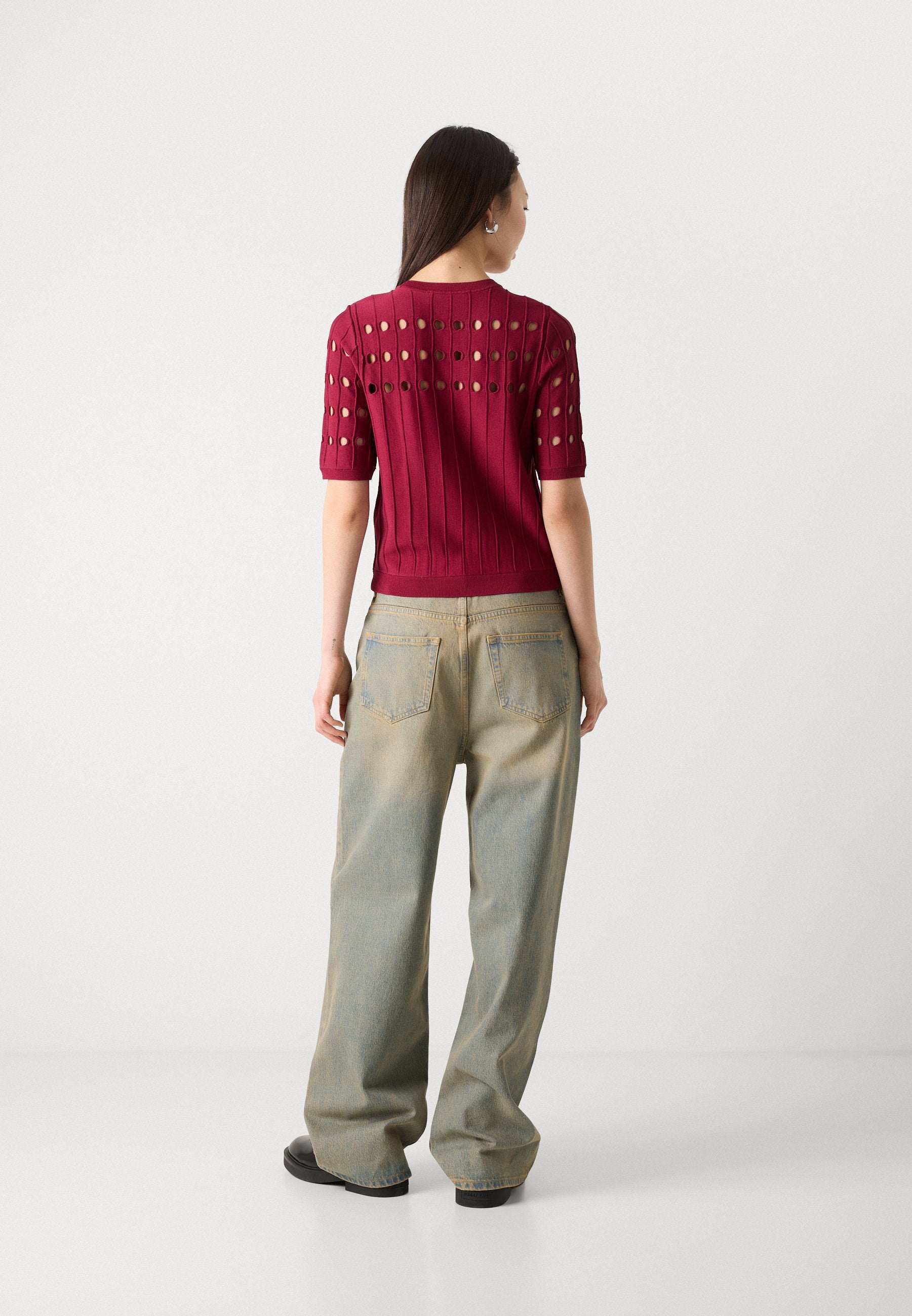DKNY