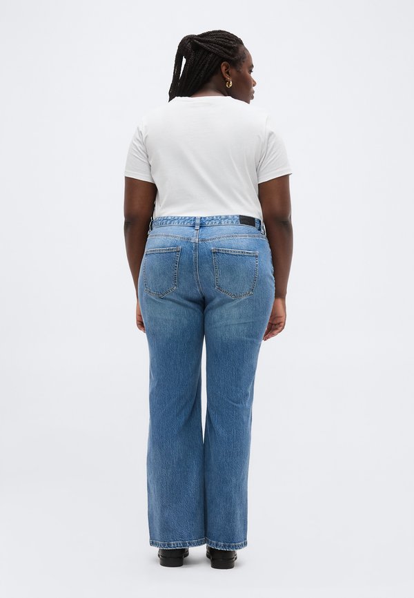 Vero Moda Curve Flared fit VMCASTRA Low rise