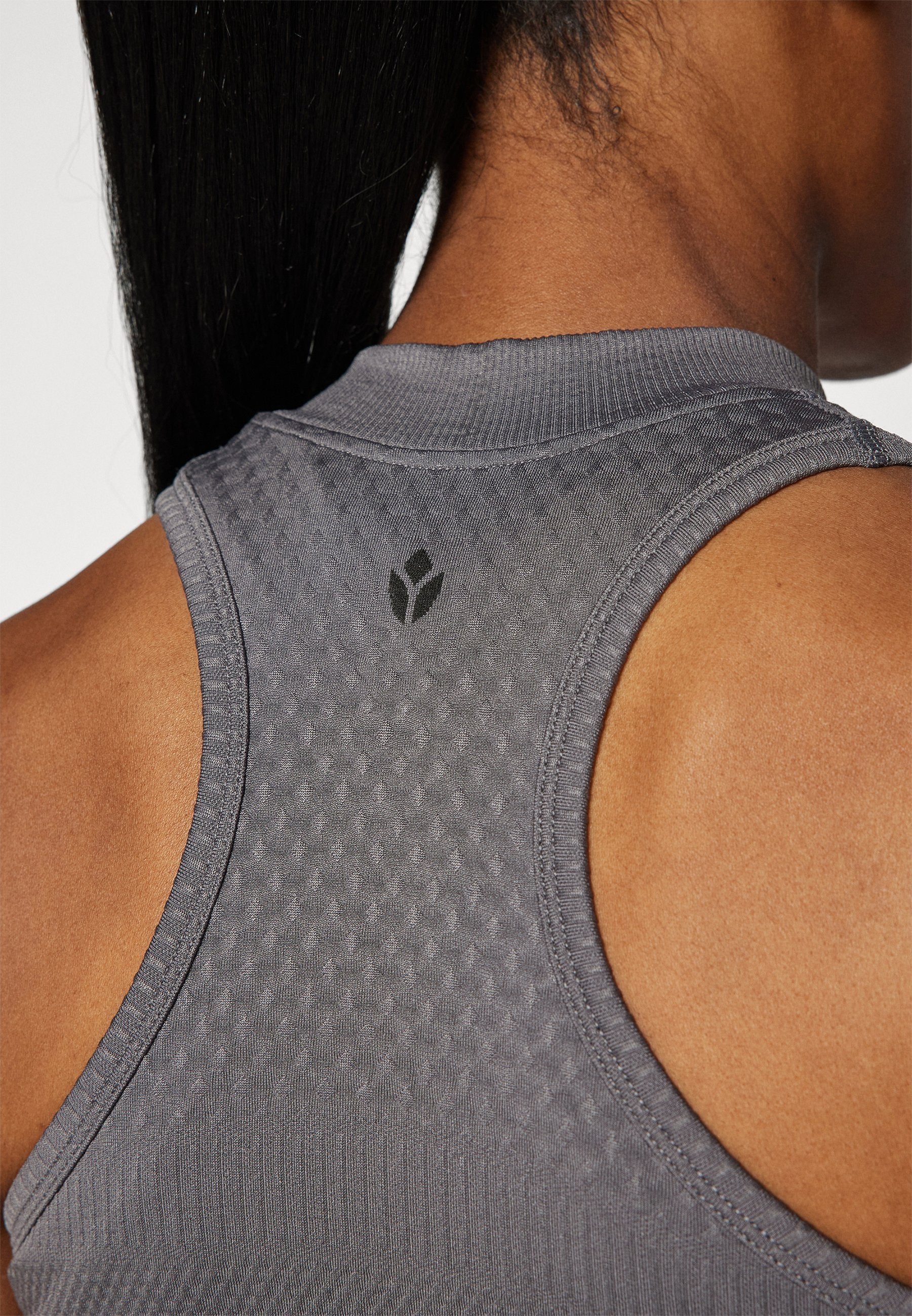 Even&Odd active CROPPED SEAMLESS SPORTS VEST WITH 1/4 ZIP AND RACER BACK