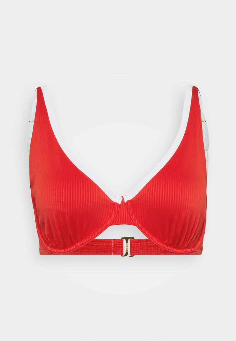 Roter gerippter Bikini-Oberteil mit tiefem V-Ausschnitt, weißen Akzenten, verstellbarem Rückenband und goldenen Beschlägen am Verschluss.