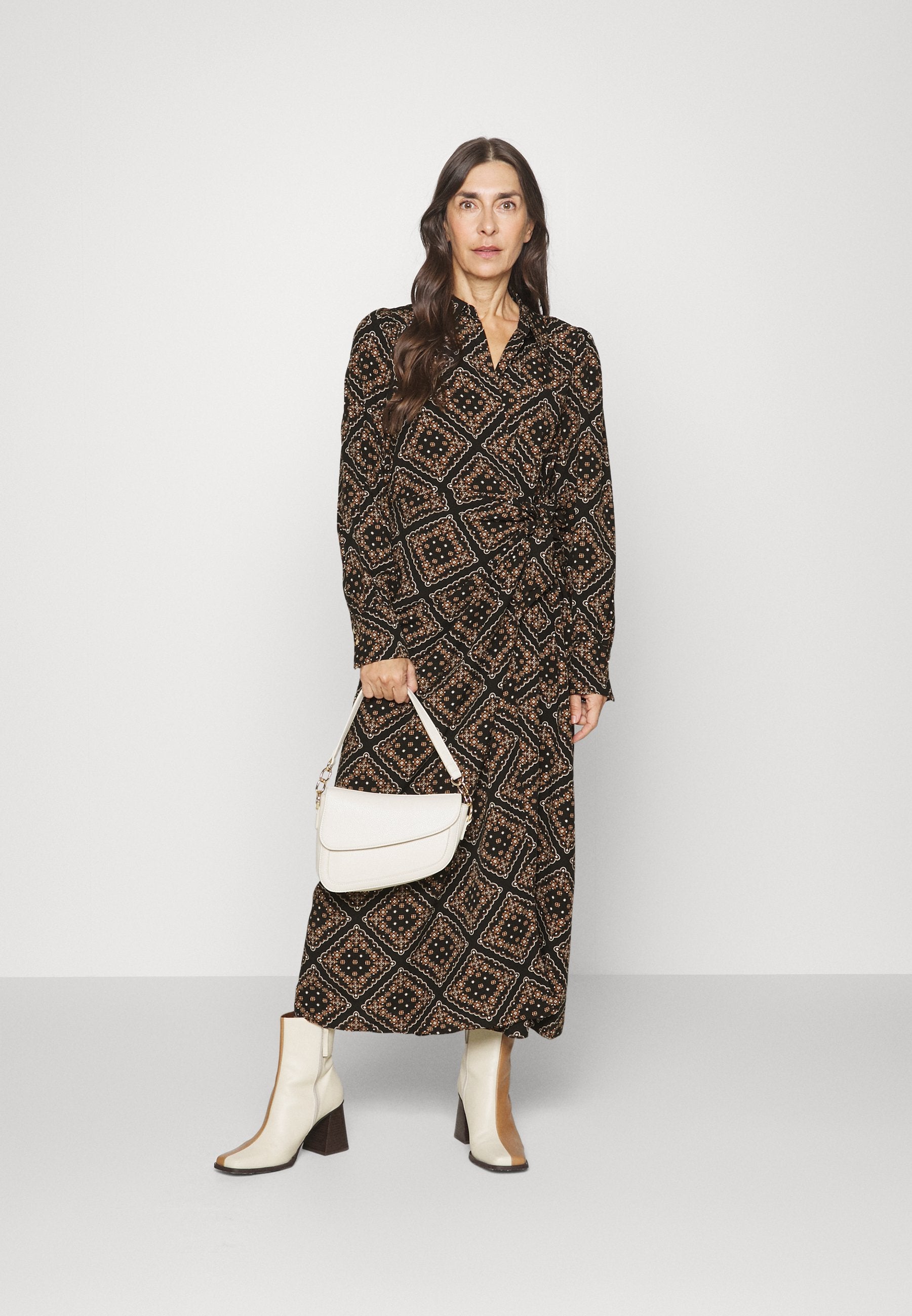 La Strada Unica LSUPENN MIDI DRESS