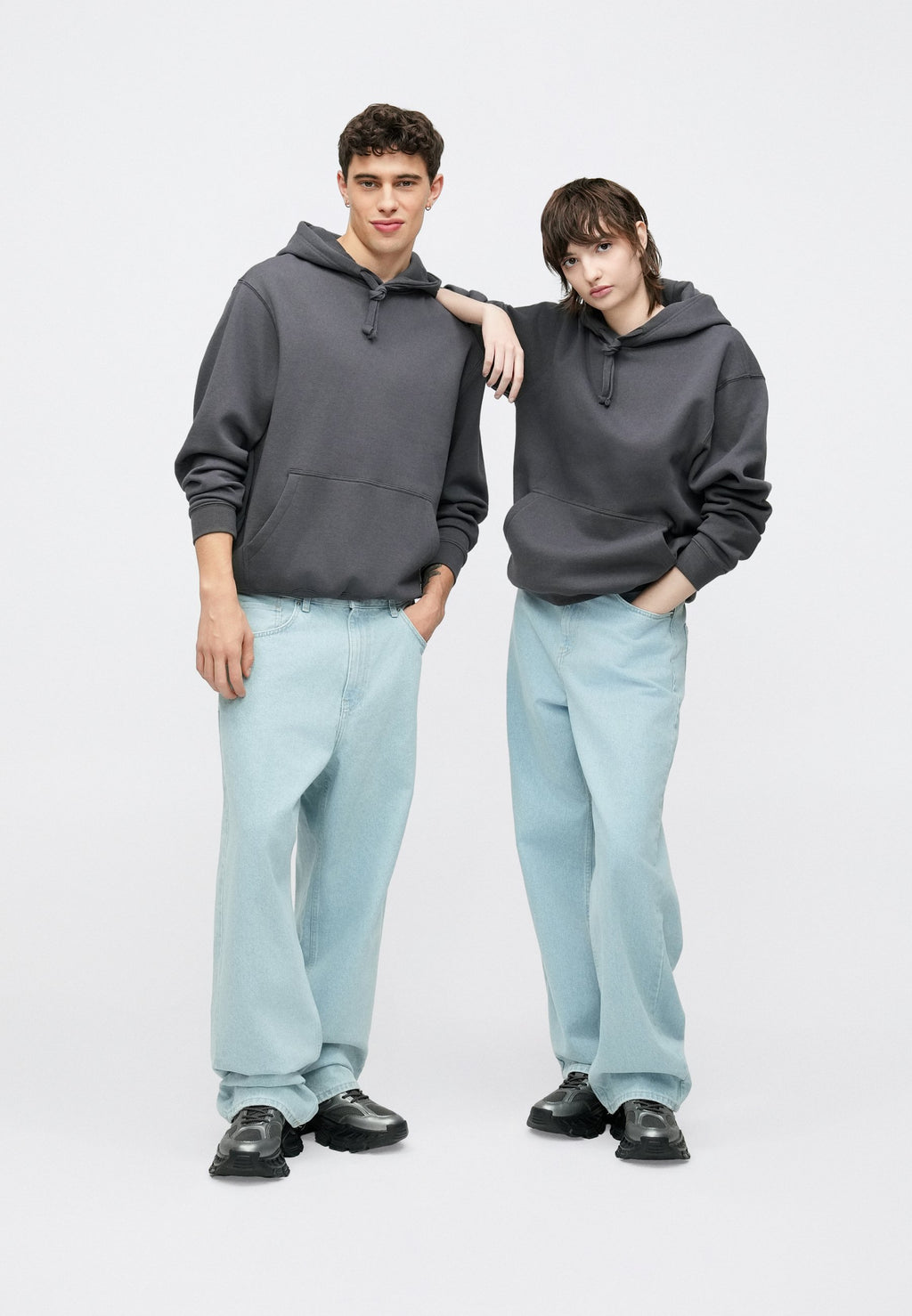 YOURTURN UNISEX RELAXED FIT HOODIE