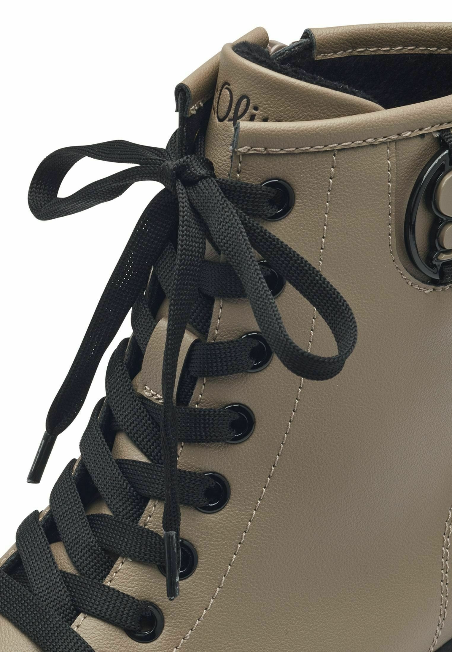 STIEFELETTE Media 6