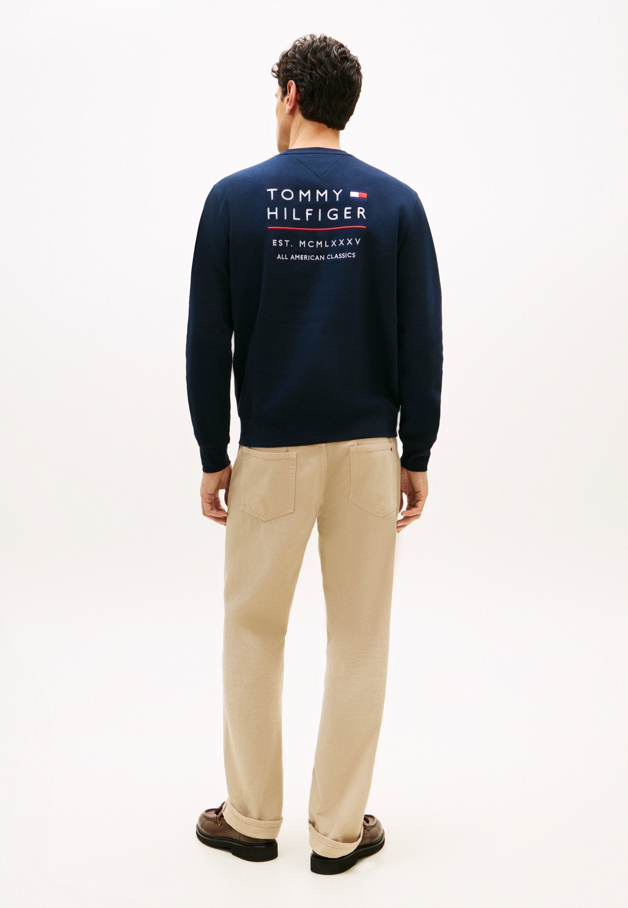 LOGO EMBROIDERY TERRY SWEATSHIRT Media 4
