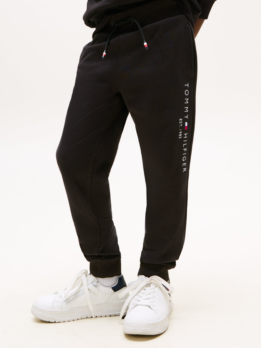 ESSENTIAL UNISEX Media 6