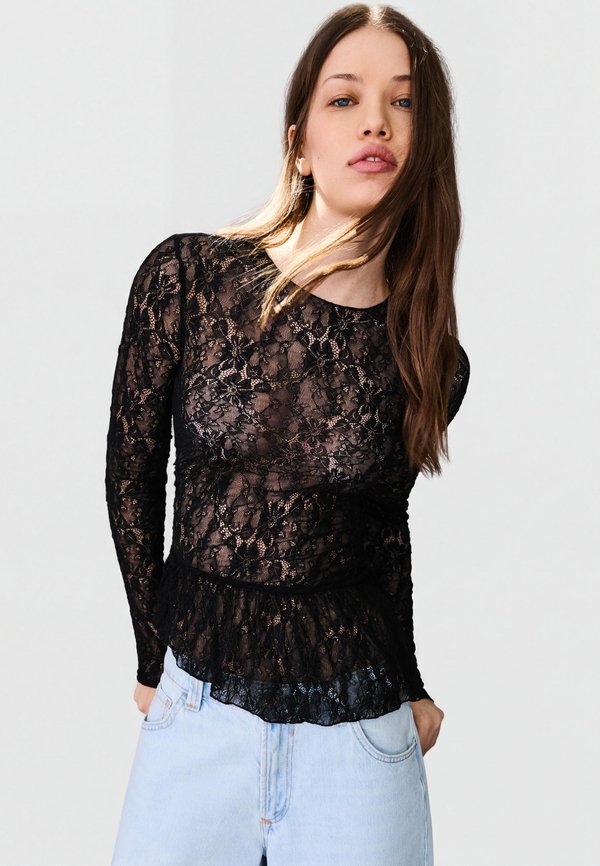 Bershka LONG SLEEVE FRILL - Blouse - black