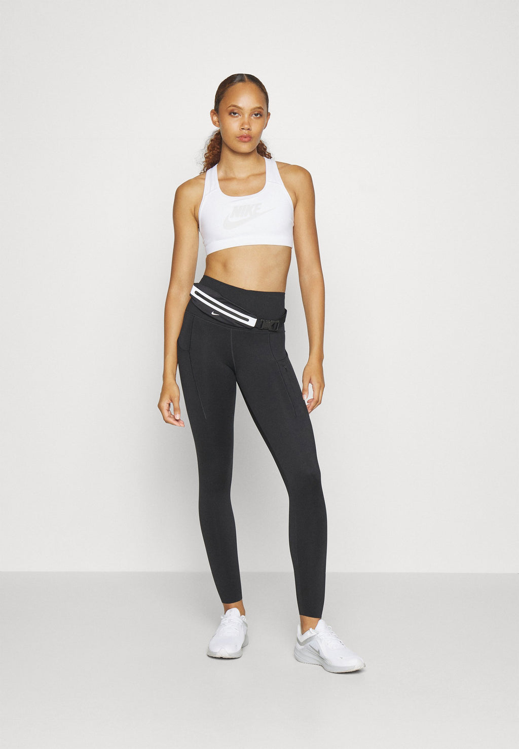 Nike Performance NIKE GO WOMEN'S FIRM-SUPPORT HIGH-WAISTED 7/8 LEGGINGS WITH POCKETS