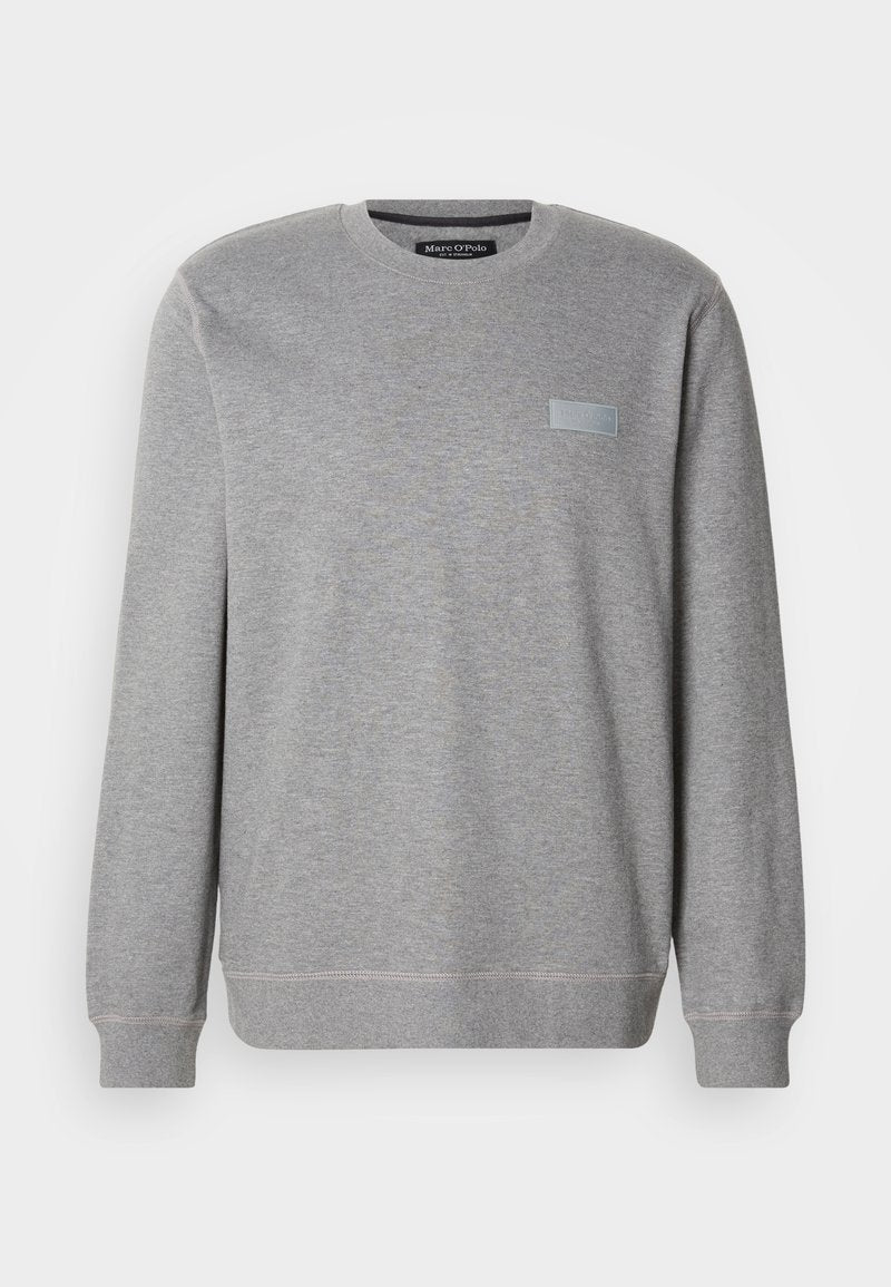 LONG SLEEVE CREW NECK BADGE Media 1