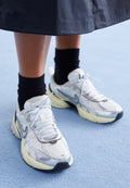 Nike Sportswear V2K RUN