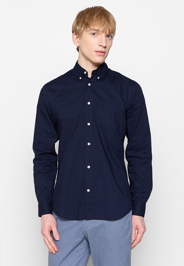 SLIM FIT - GAP - View 1