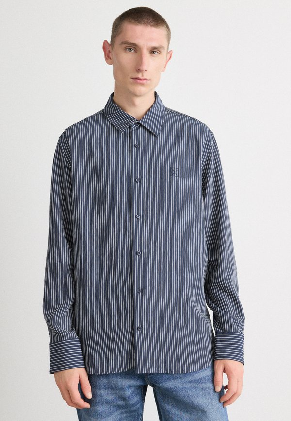 Calvin Klein LOOSE FIT