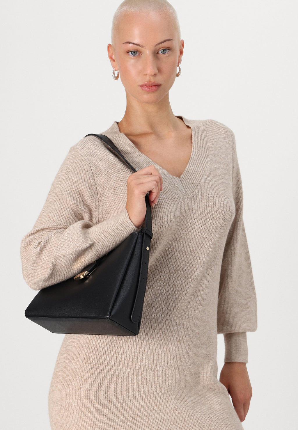 ONLKATIA V NECK DRESS Media 5