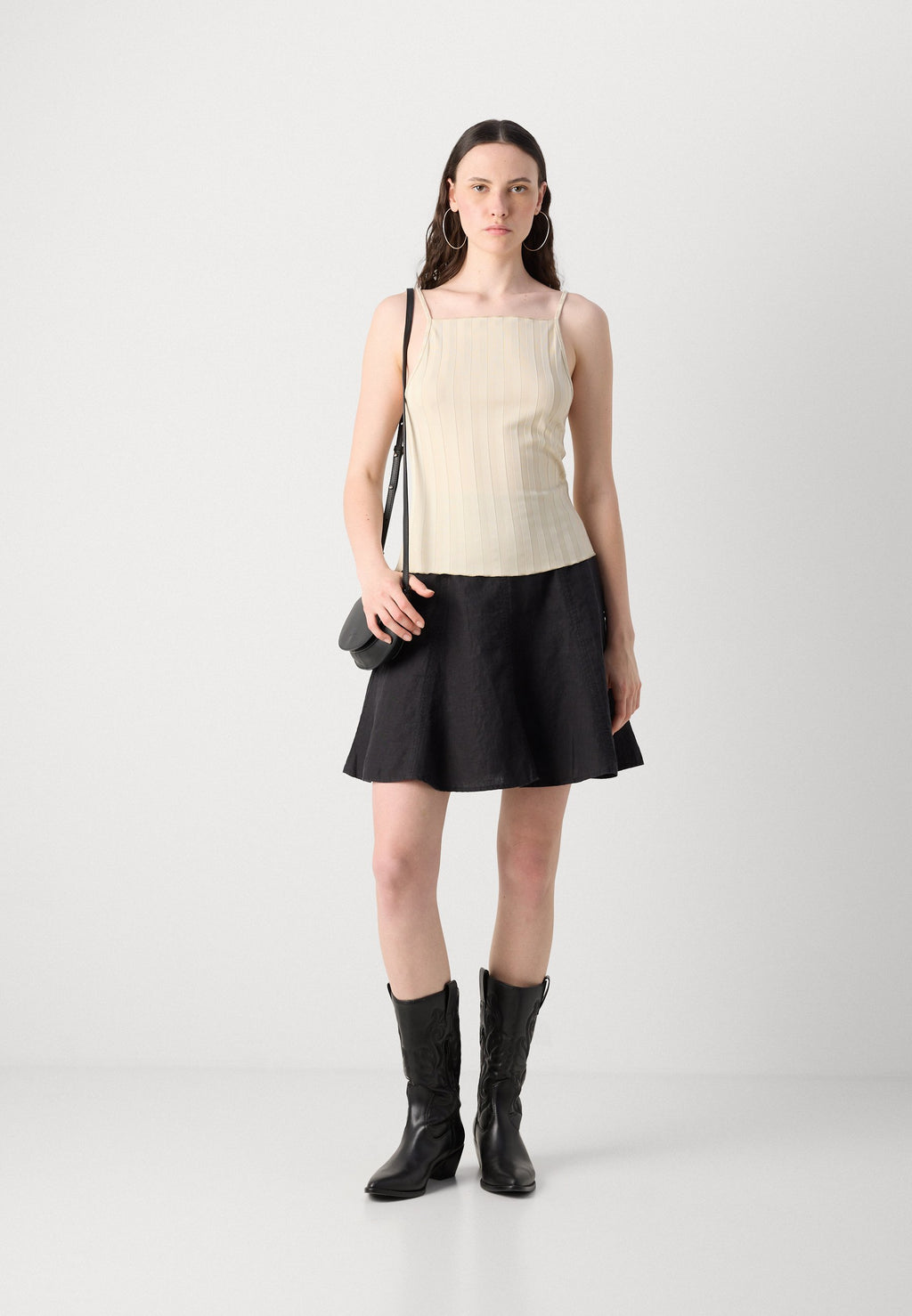 Marc O'Polo SHORT LENGTH FLARED HEMLINE LOOK