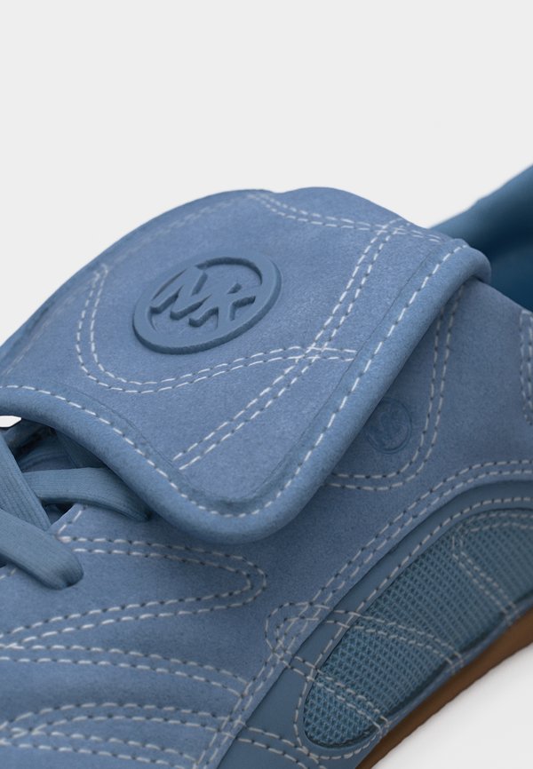 MICHAEL Michael Kors KYLER TRAINER