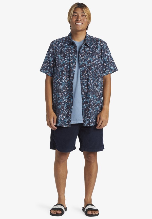 Quiksilver TAXER