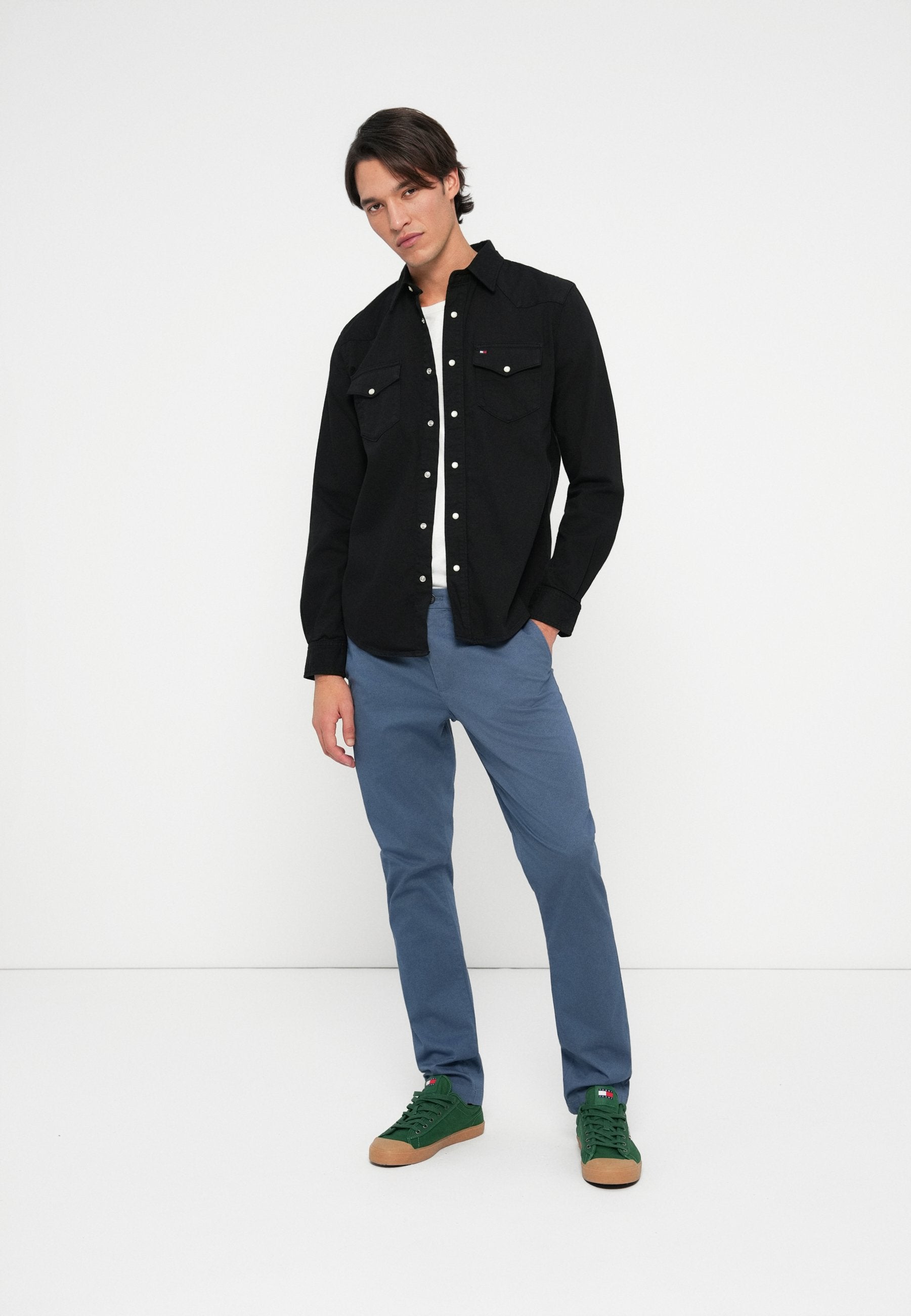 REGULAR FIT WASHED DENIM SHIRT Media 2