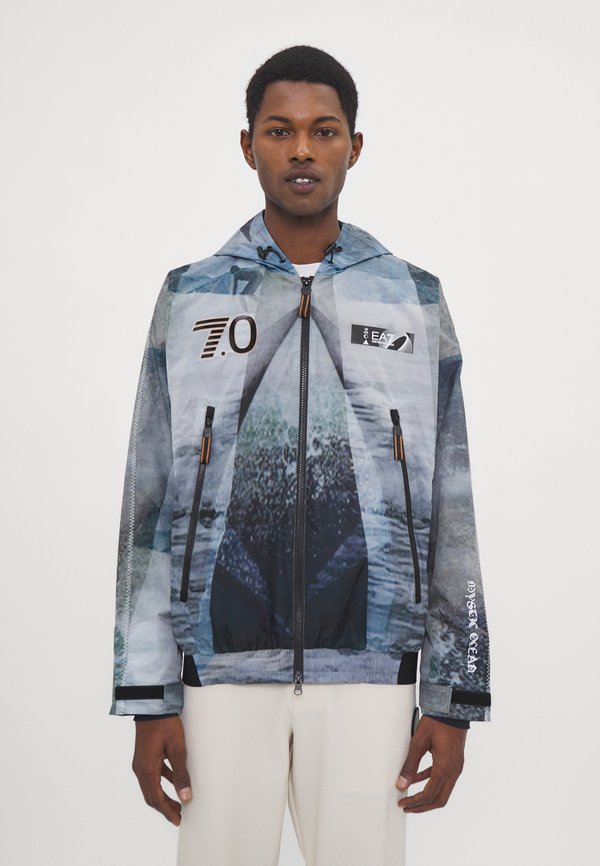 EA7 Emporio Armani