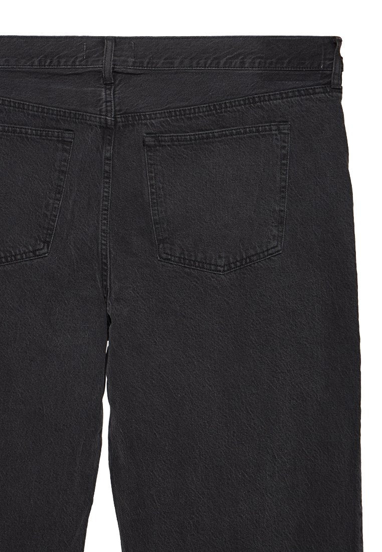 Abercrombie & Fitch
