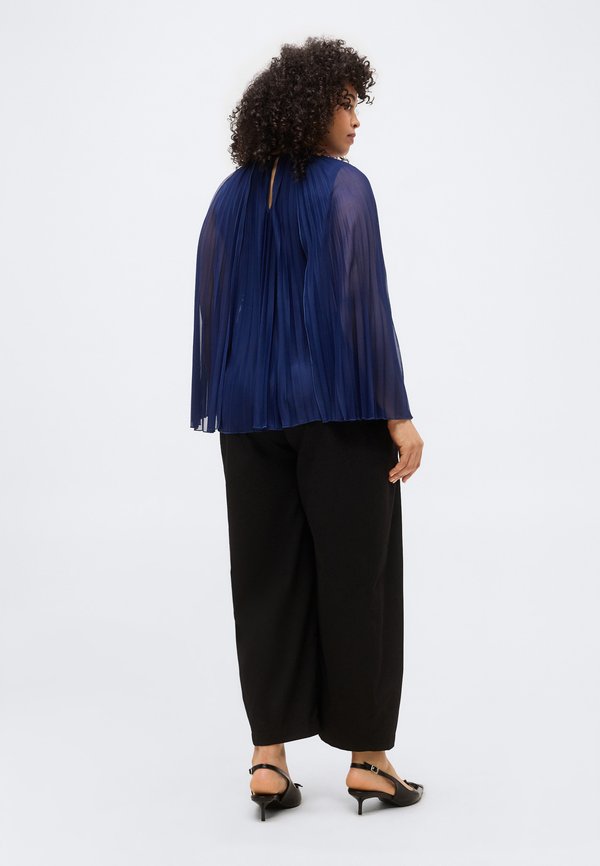 Persona by Marina Rinaldi