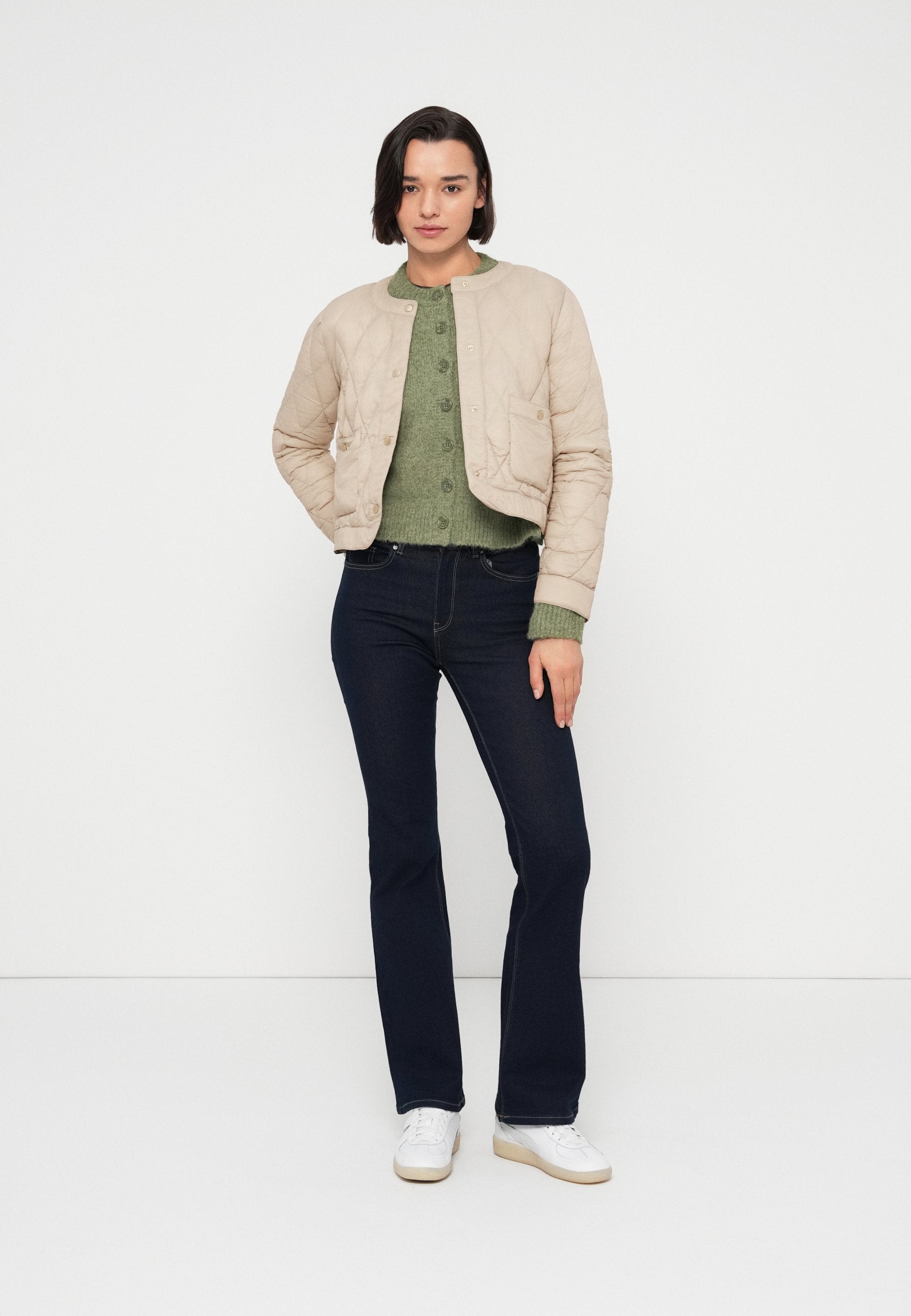 ONLTAHIA QUILTED JACKET Media 2