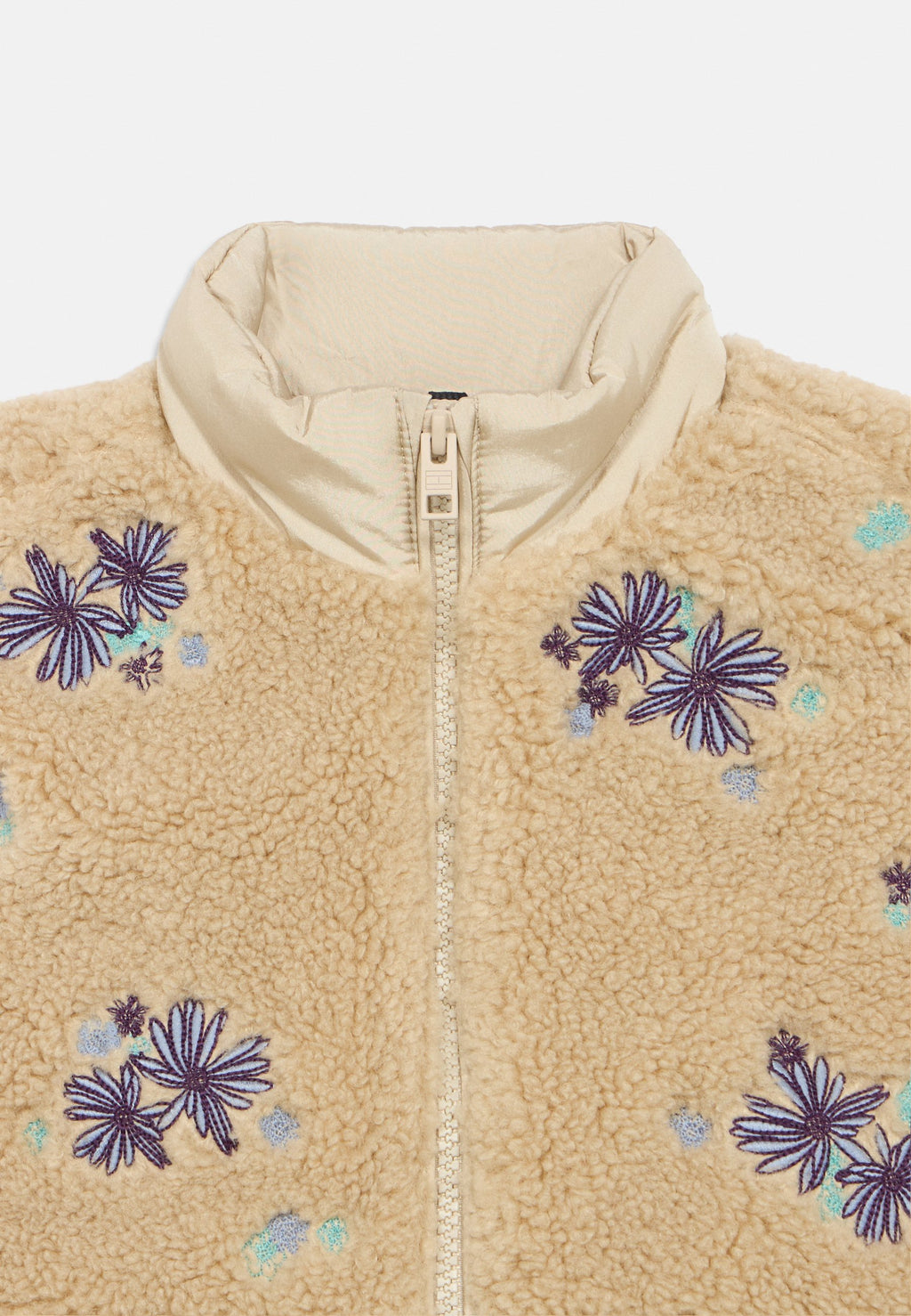 FLORAL EMBROIDERY RELAXED TEDDY GILET Media 3