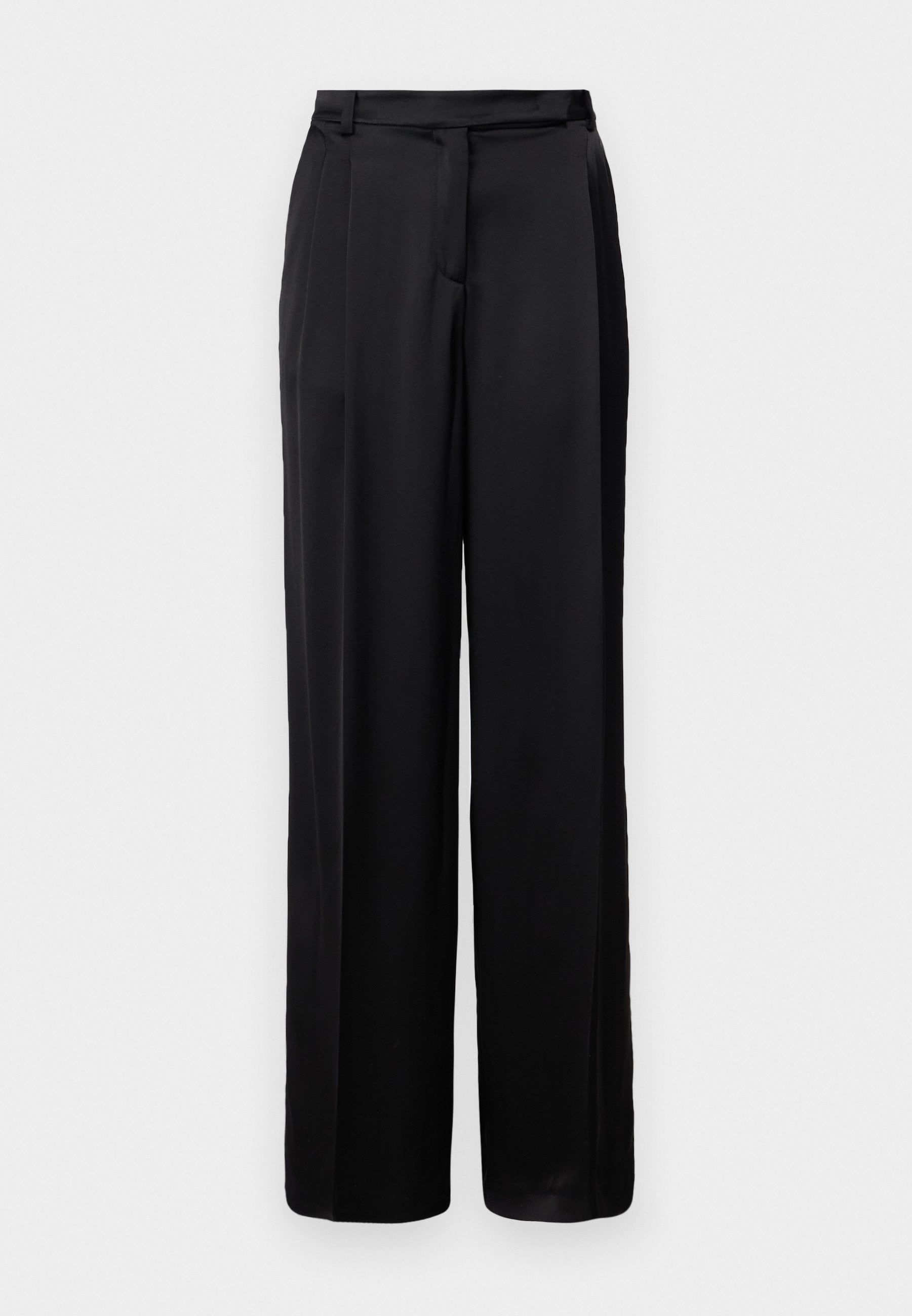 Schwarze, weit geschnittene Hose mit glatter Textur, flachem Bund, dezenten Falten und tailliertem Gürtel. Geeignet für formelle Anlässe.