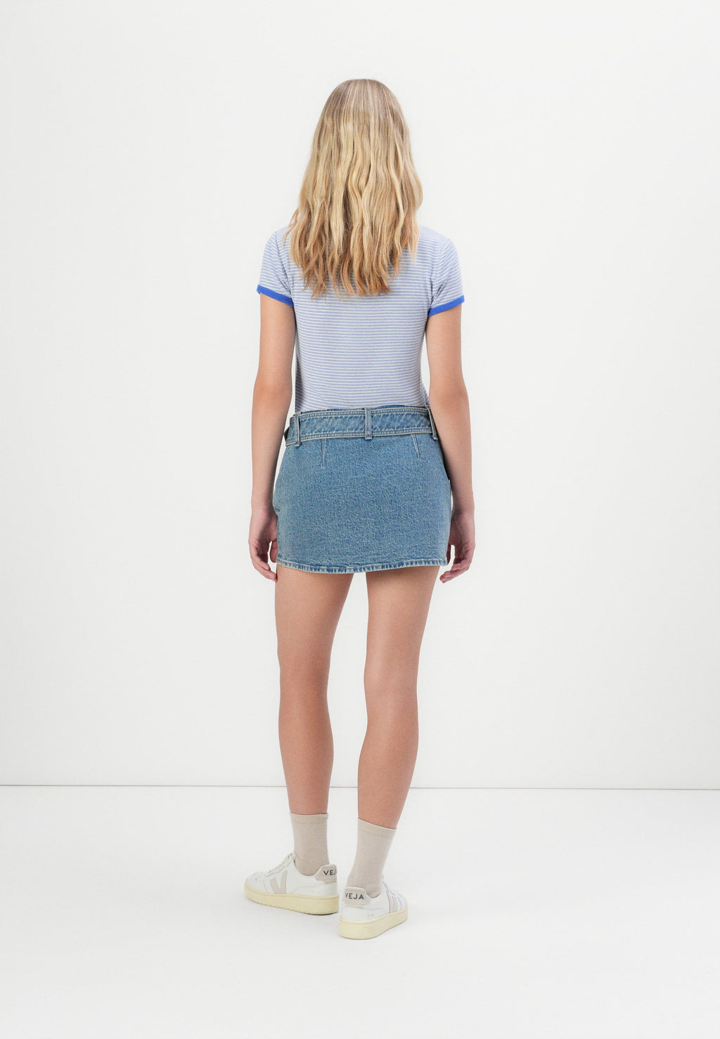 Abercrombie & Fitch CLASSIC BELTED SCARLETTE MINI SKORT