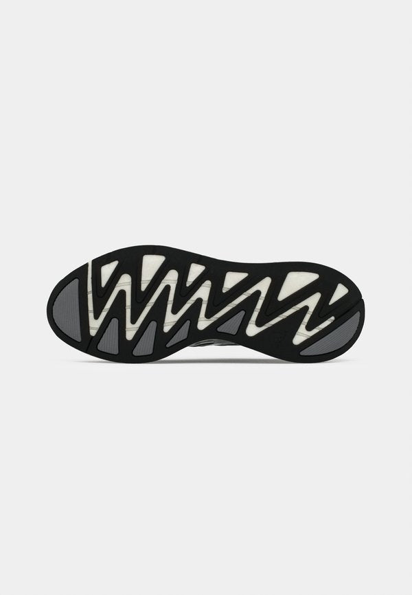 adidas Originals ADIZERO ARUKU UNISEX