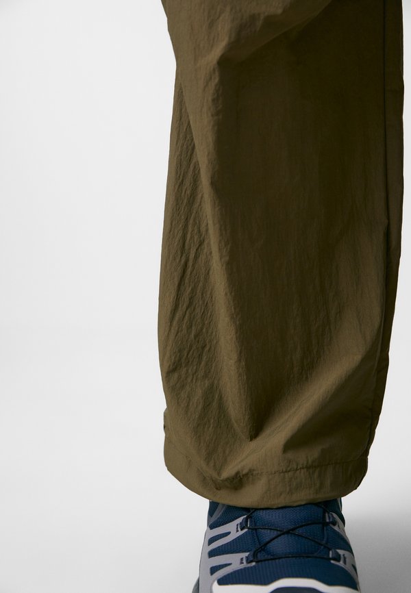 Berghaus PARACHUTE PANT UNISEX