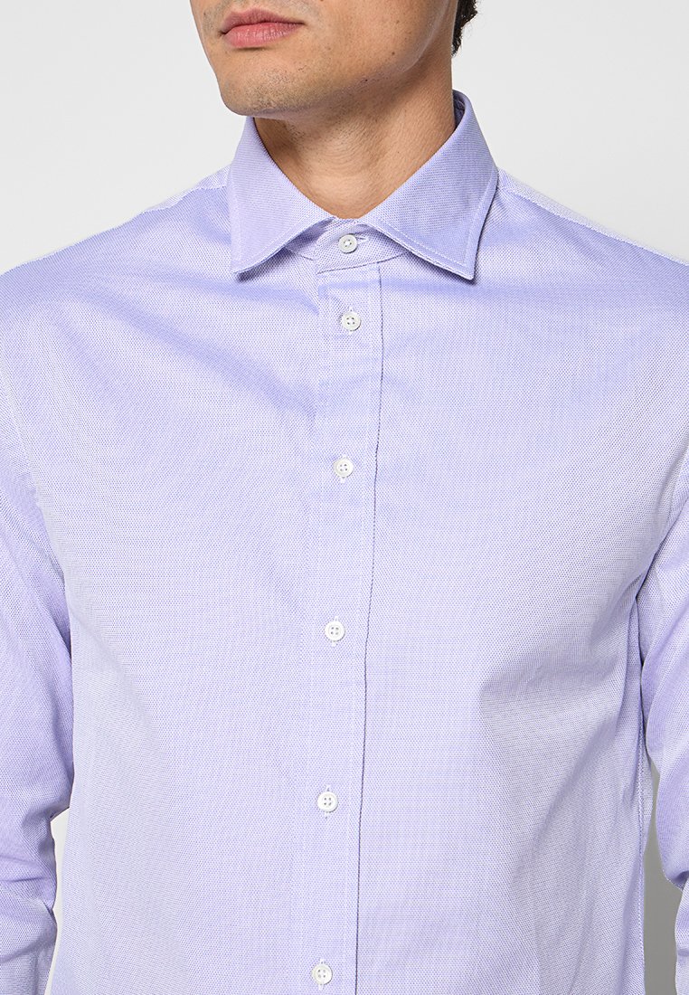 Emporio Armani REGULAR FIT