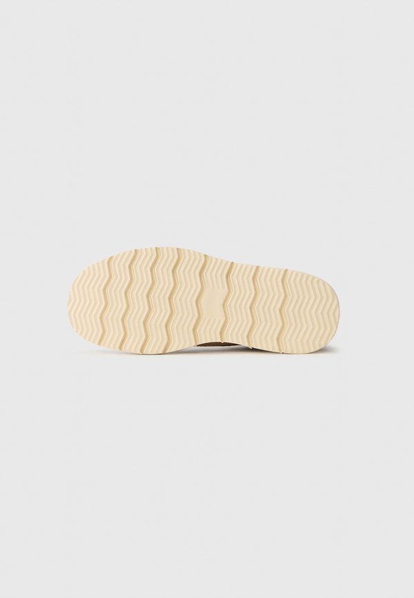 Ben Sherman BEAK