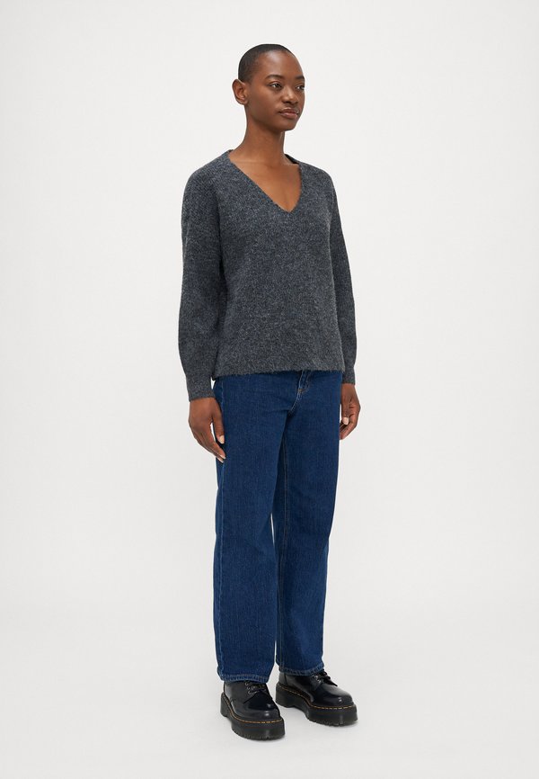 Vero Moda Petite VMDESMA V NECK