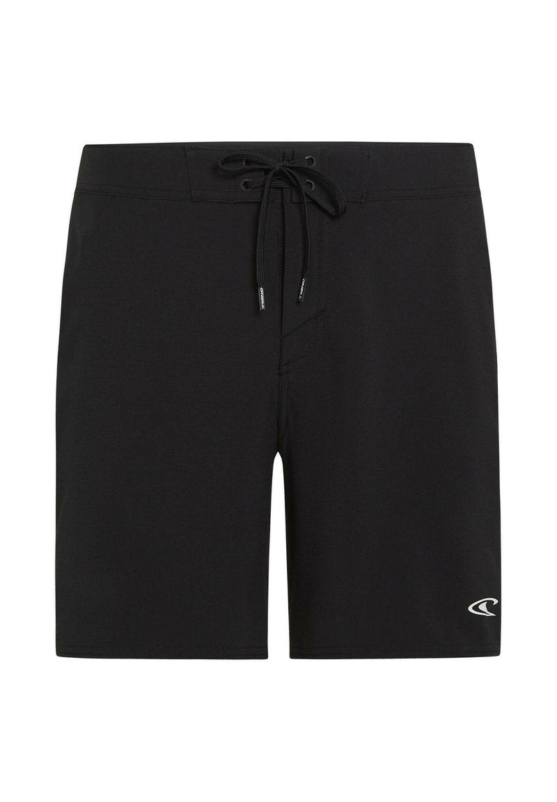 Schwarze Badeshorts aus Stretchstoff mit Kordelzug in der Taille und einer Seitentasche mit kleinem Logodetail. Klassisches Design, knielang.